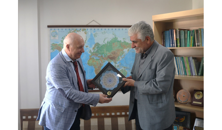From St. Petersburg, Russia, Officials of Zlatoust Publishing House visited SAMT