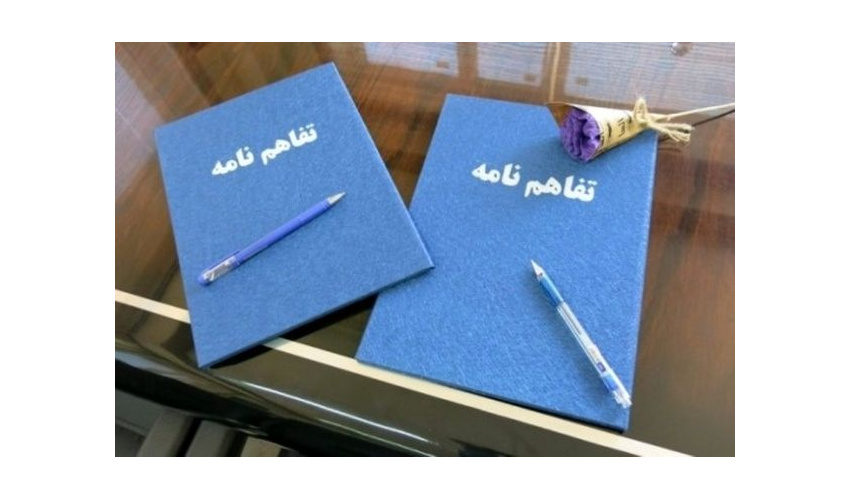 «سمت» برای سه رشتهٔ تحصیلی در خارج از کشور کتاب تولید میکند